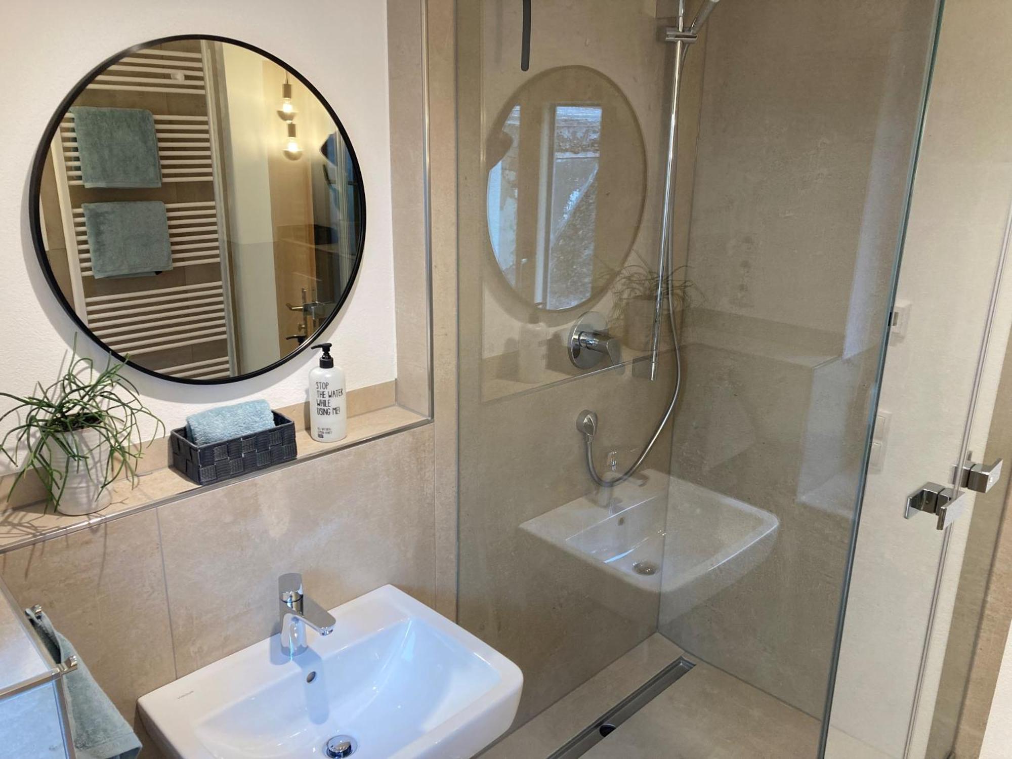 Schlafplaetzle Hotell Karlstadt Eksteriør bilde