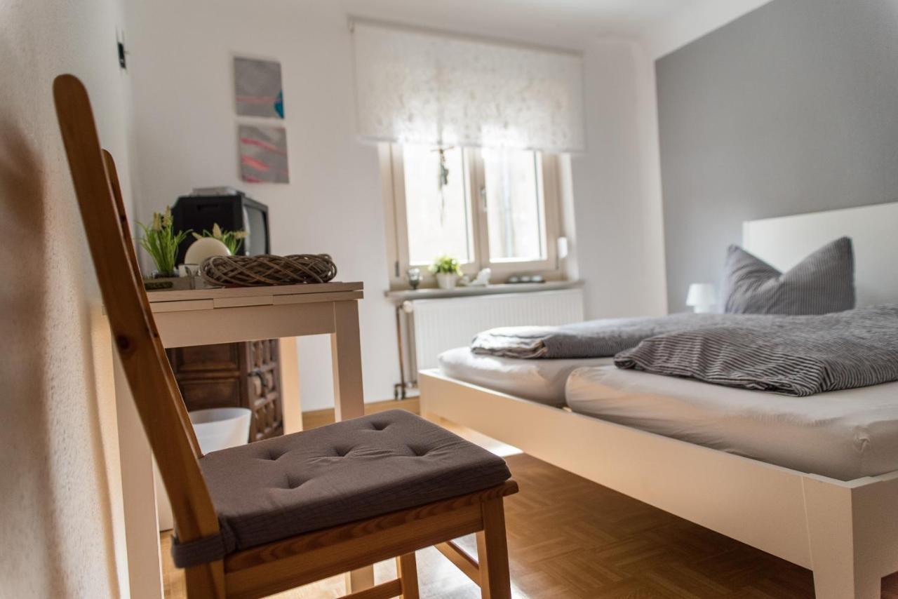 Schlafplaetzle Hotell Karlstadt Eksteriør bilde